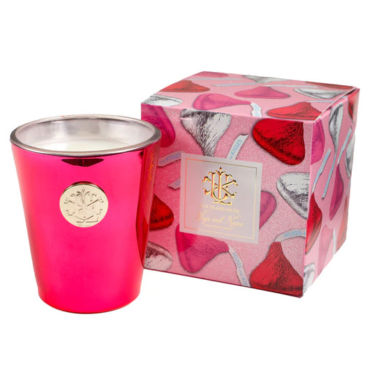 Hugs and Kisses Candle 8 Oz