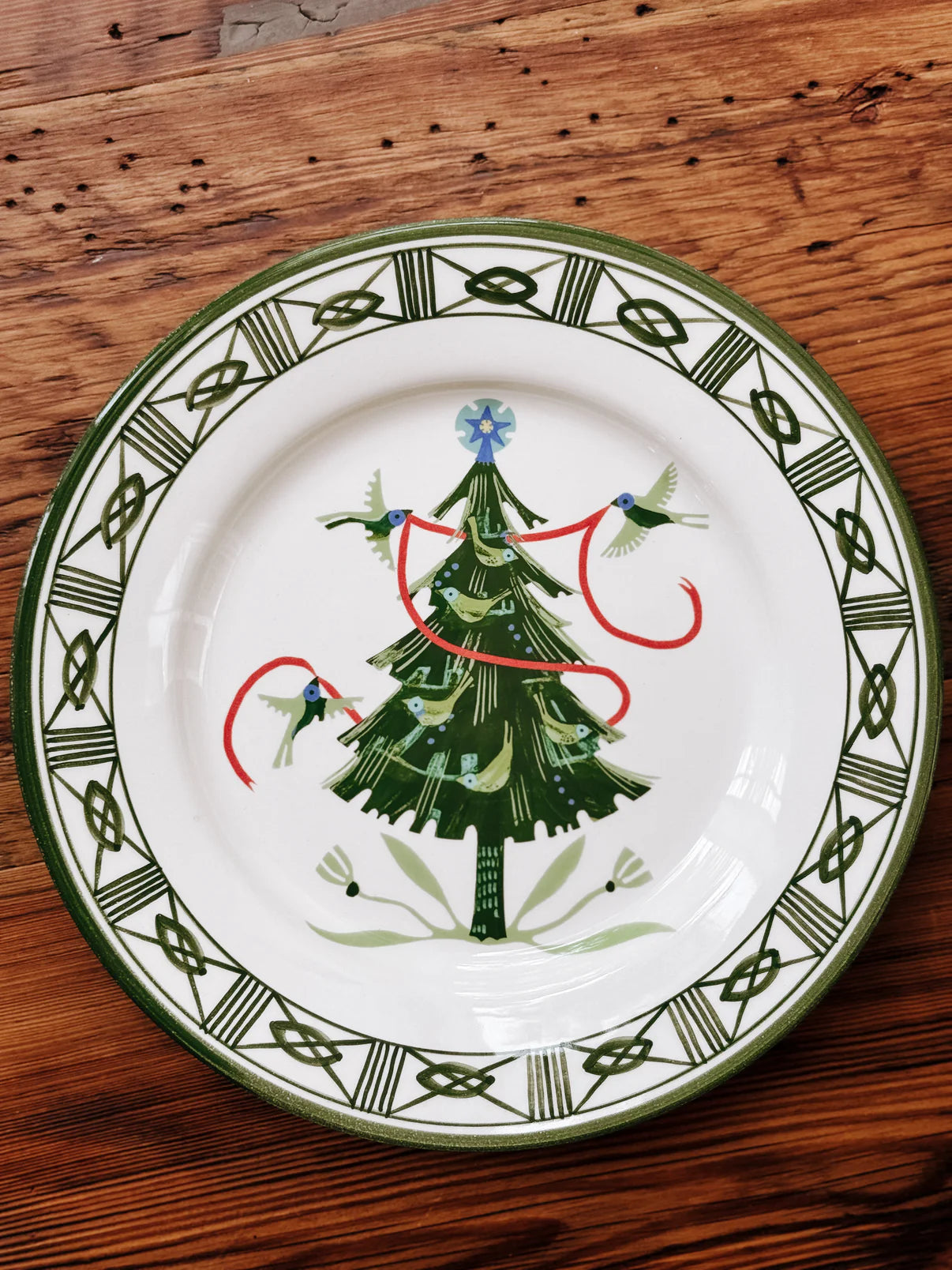 Songbird Tannenbaum Dinner Plate-filigree rim