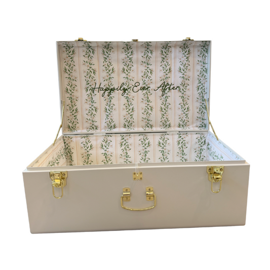 Grand Keepsake Trunk