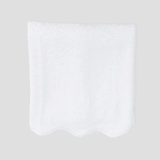 White Scallop Bath Towel